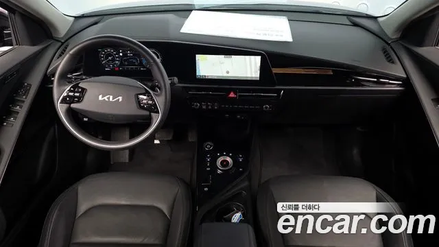 Kia Niro 2024 — фото 10