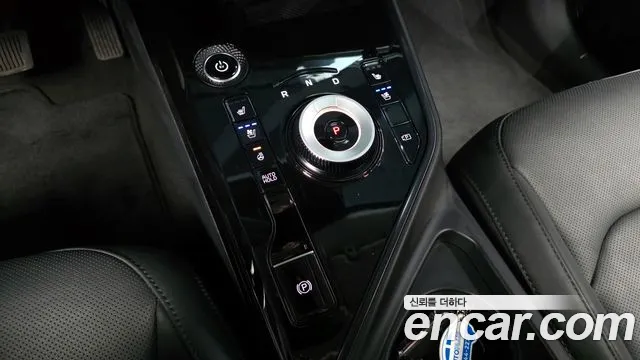 Kia Niro 2024 — фото 12