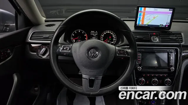 Volkswagen Passat 2015 — фото 13