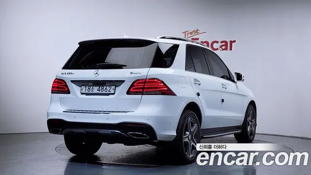 Mercedes-Benz GLE-Class 2017 — фото 2
