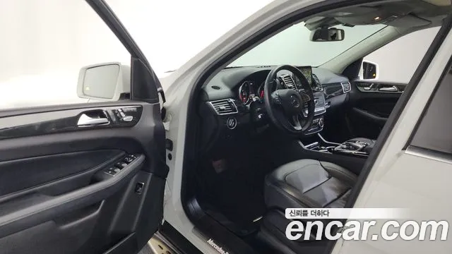 Mercedes-Benz GLE-Class 2017 — фото 10