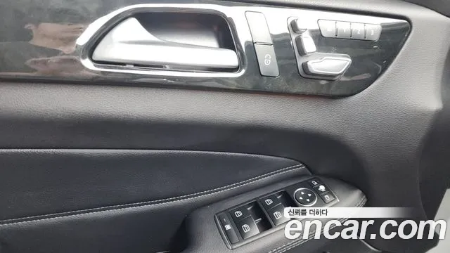 Mercedes-Benz GLE-Class 2017 — фото 20