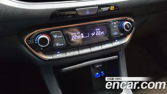Hyundai i30 2018 — фото 18