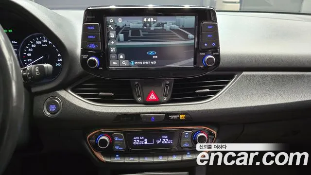 Hyundai i30 2018 — фото 19