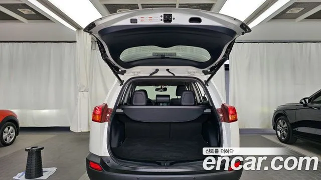 Toyota RAV4 2014 — фото 20