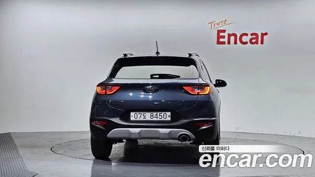 Kia Stonic 2018 — фото 4