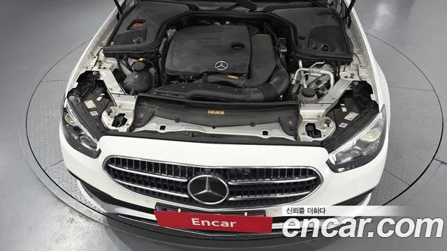 Mercedes-Benz E-Class 2021 — фото 6