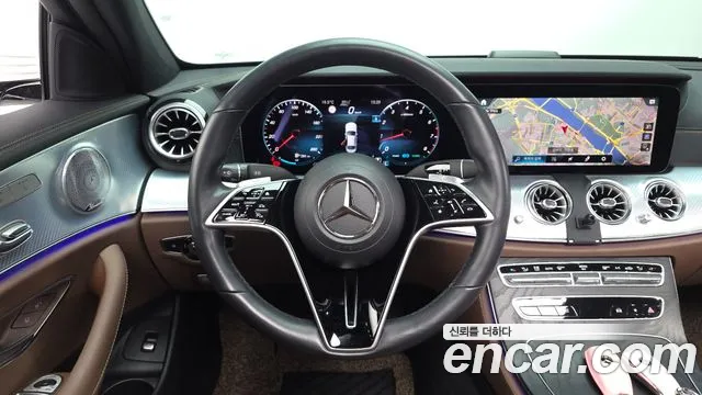 Mercedes-Benz E-Class 2021 — фото 14
