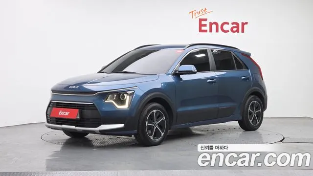 Kia Niro 2022 — фото 1