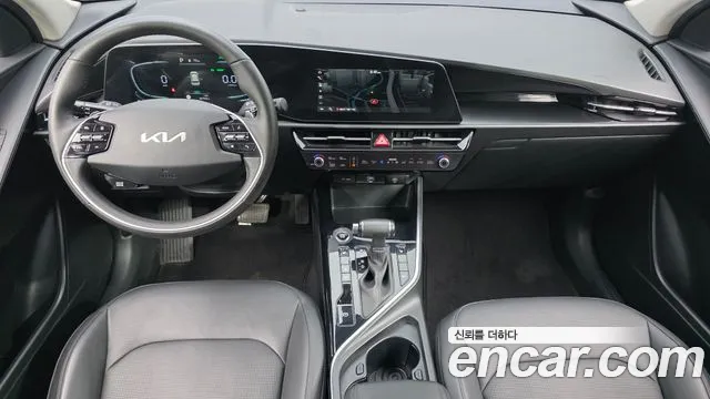 Kia Niro 2022 — фото 7