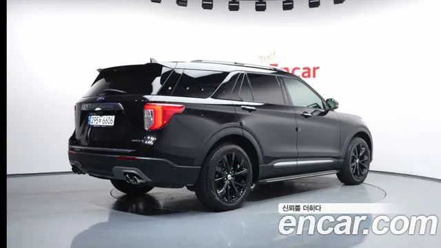 Ford Explorer 2021 — фото 2