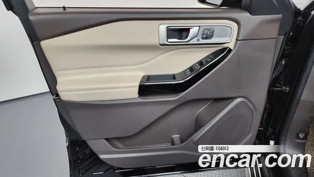 Ford Explorer 2021 — фото 14