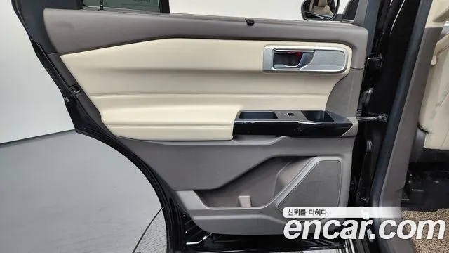 Ford Explorer 2021 — фото 15