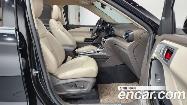 Ford Explorer 2021 — фото 16