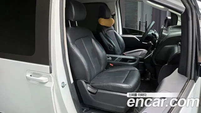 Hyundai Staria 2022 — фото 17