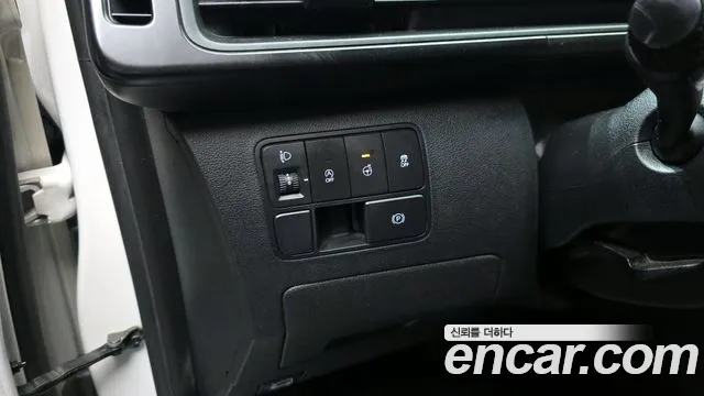 Hyundai Staria 2022 — фото 20