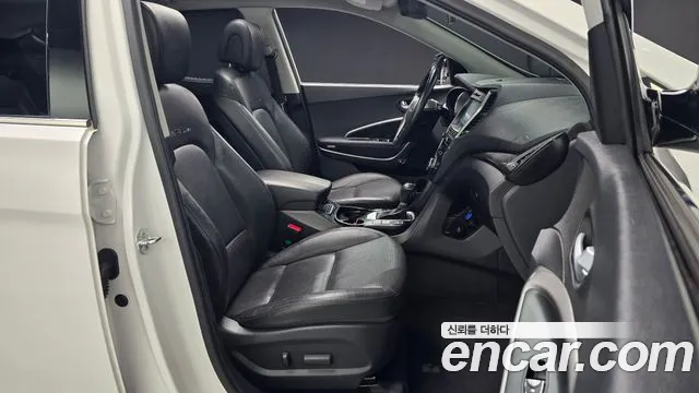 Hyundai Santafe 2017 — фото 10