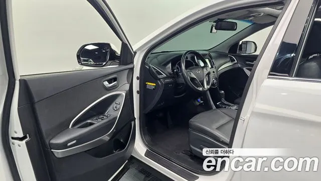 Hyundai Santafe 2017 — фото 11
