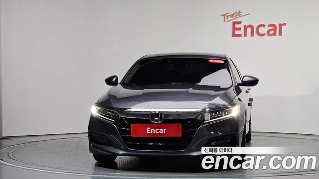 Honda Accord 2018 — фото 3