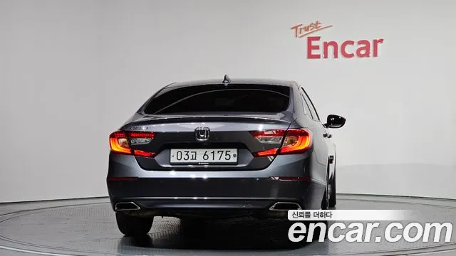 Honda Accord 2018 — фото 4