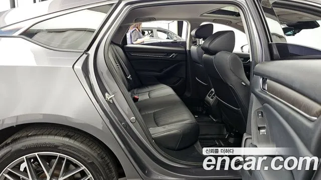 Honda Accord 2018 — фото 12