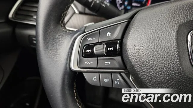 Honda Accord 2018 — фото 18