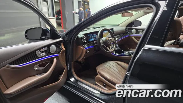 Mercedes-Benz E-Class 2020 — фото 4