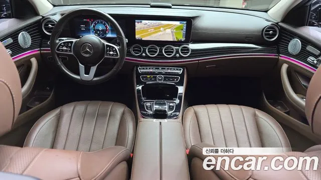 Mercedes-Benz E-Class 2020 — фото 10