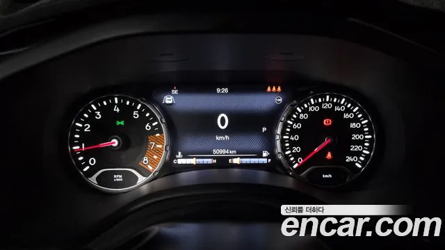 Jeep Renegade 2021 — фото 10