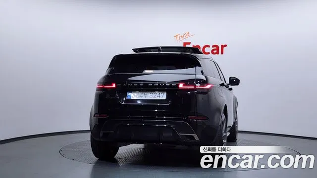 Land Rover Range Rover Evoque 2025 — фото 4