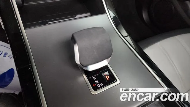 Land Rover Range Rover Evoque 2025 — фото 9