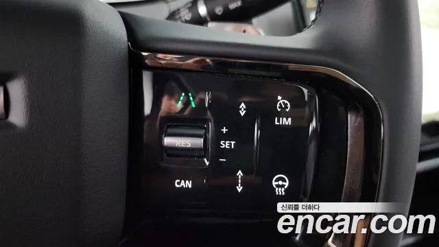 Land Rover Range Rover Evoque 2025 — фото 15