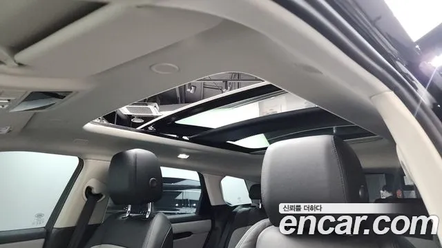 Land Rover Range Rover Evoque 2025 — фото 17