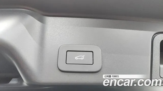 Land Rover Range Rover Evoque 2025 — фото 18