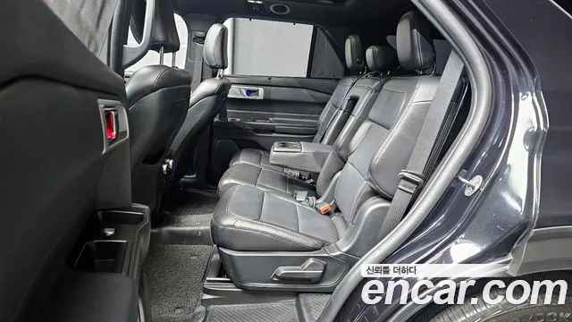 Ford Explorer 2020 — фото 17