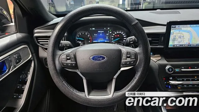 Ford Explorer 2020 — фото 19