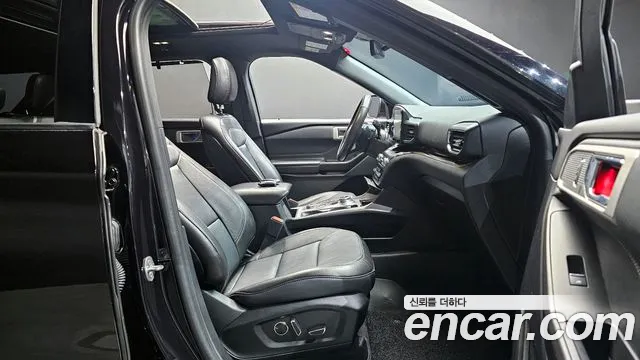 Ford Explorer 2020 — фото 16