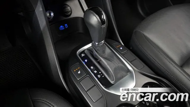 Hyundai Santafe 2016 — фото 12