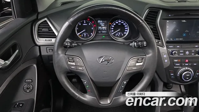 Hyundai Santafe 2016 — фото 18