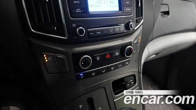 Hyundai Starex 2019 — фото 17