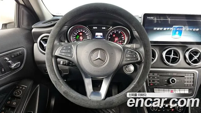 Mercedes-Benz GLA-Class 2018 — фото 19