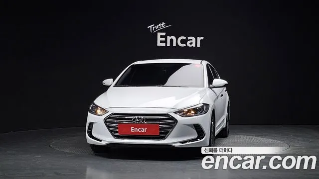 Hyundai AVANTE 2016 — фото 3