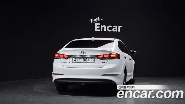 Hyundai AVANTE 2016 — фото 4