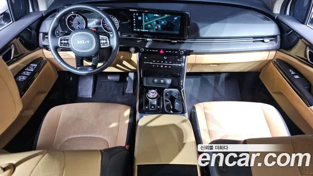 Kia Canival 2023 — фото 10