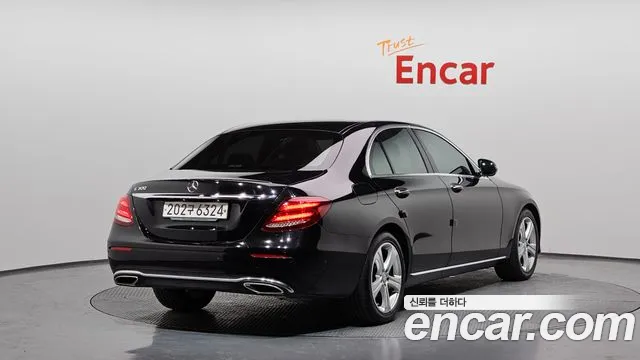 Mercedes-Benz E-Class 2017 — фото 2