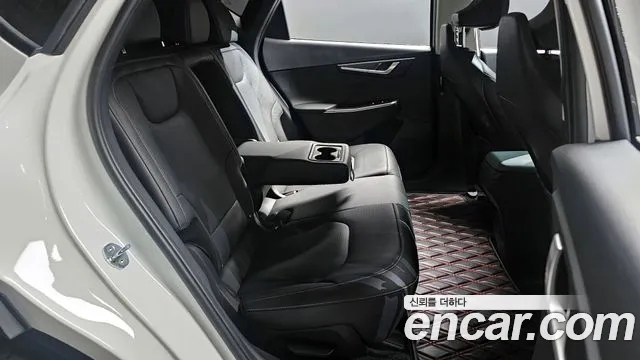 Kia EV6 2022 — фото 16