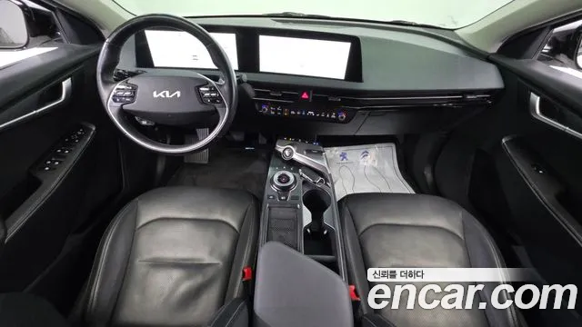 Kia EV6 2022 — фото 10