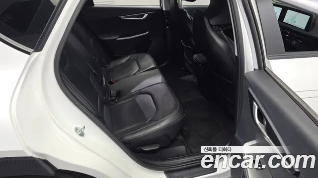 Kia EV6 2022 — фото 17