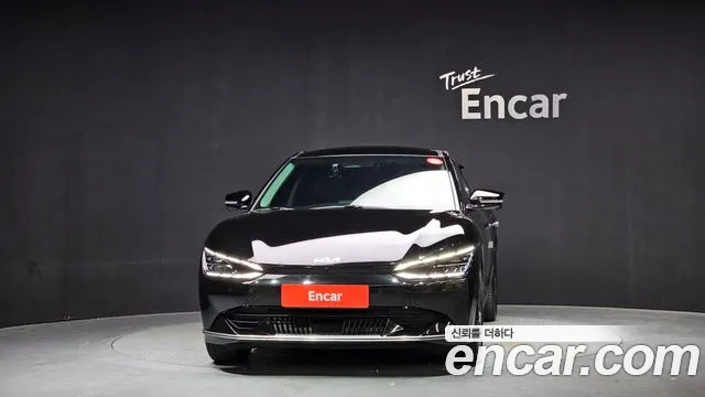 Kia EV6 2023 — фото 3