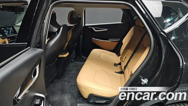 Kia EV6 2023 — фото 16